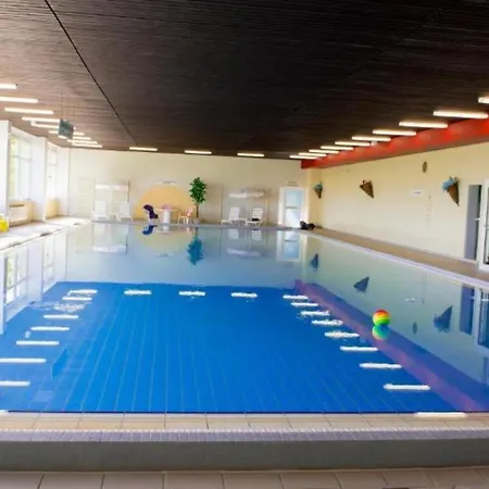 Blocksberg Mit Toller Aussicht & Schwimmbad 아파트